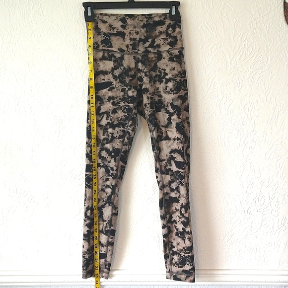 🔥 Lululemon leggings, size 6 - Picture 5 of 7